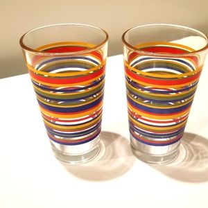 Vintage 2 glass cups